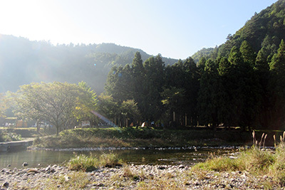 美山2_3905_朝の川原の風景.JPG